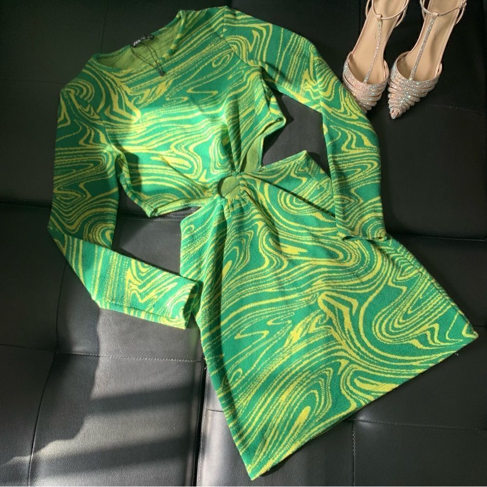 ZARA GREEN SWEATER MINI DRESS - Picture 7 of 12